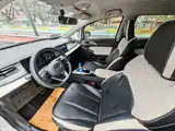 Фото 14 - Geely Geometry E Firefly