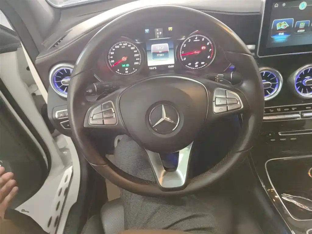 Mercedes-Benz GLC 2019 GLC 260 4MATIC Luxury фото 7