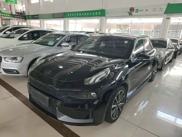 Lynk & Co 03 2020