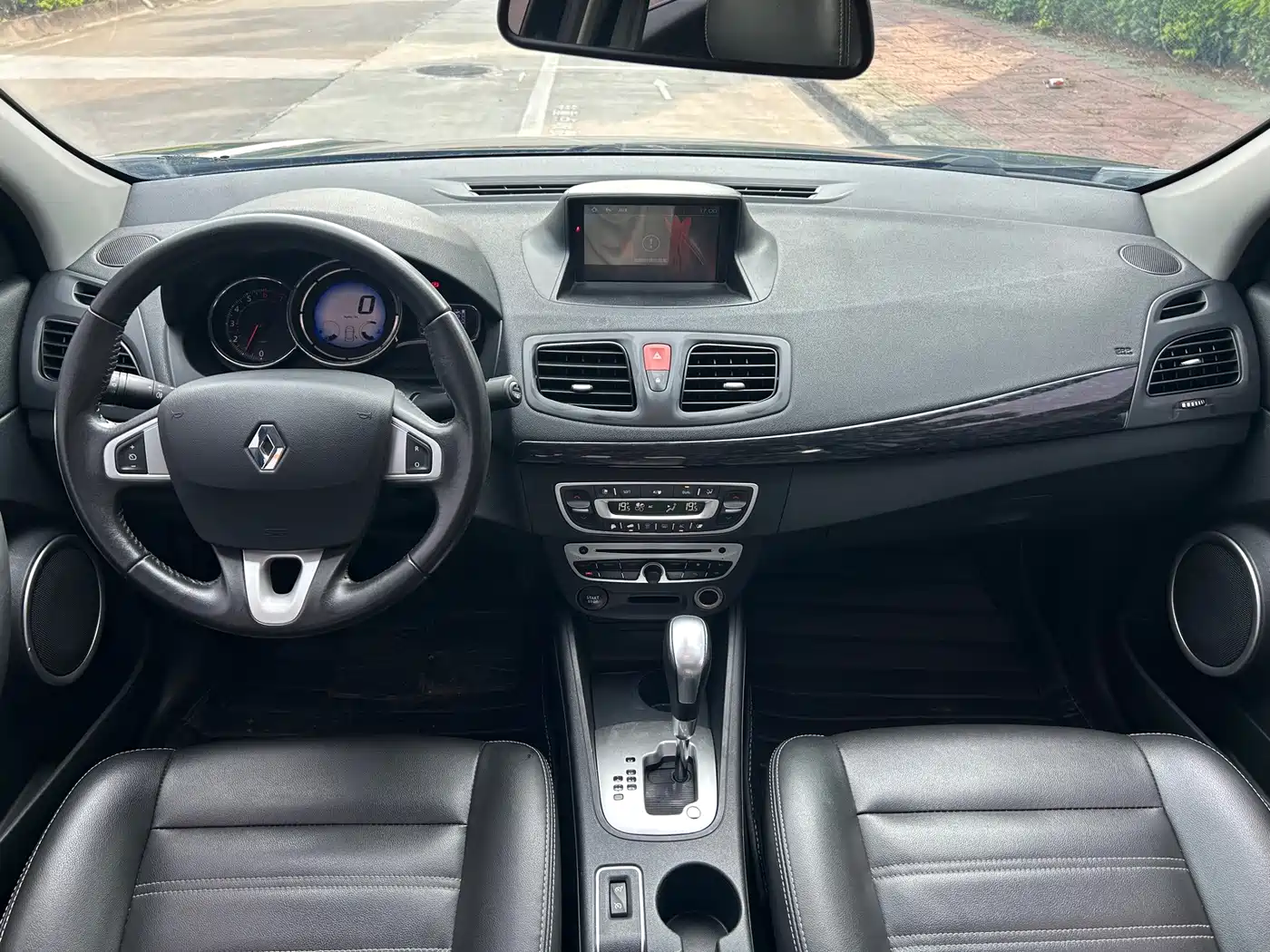 Renault Fluence 2016 2015 2.0L Fashion Edition