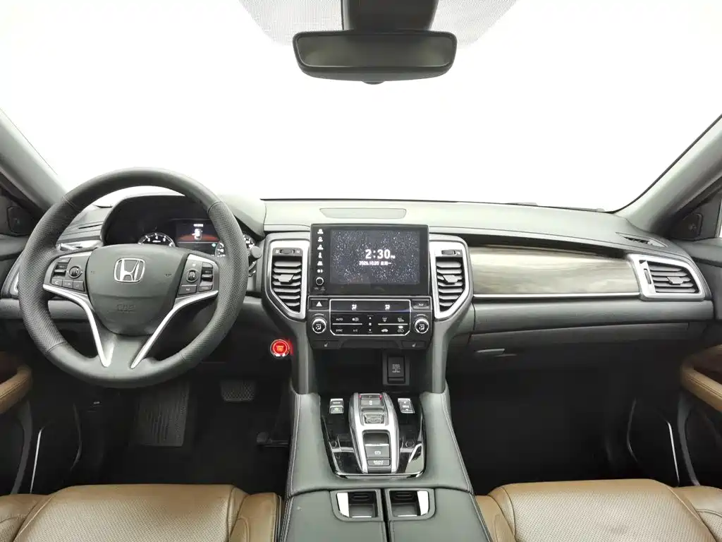 Фото 5 - Honda UR-V