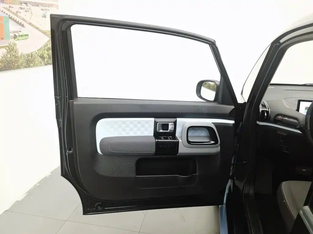 Baojun E300 2020 2020 Stellar Smart Fun Edition