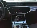 Photo 13 - Audi A6L
