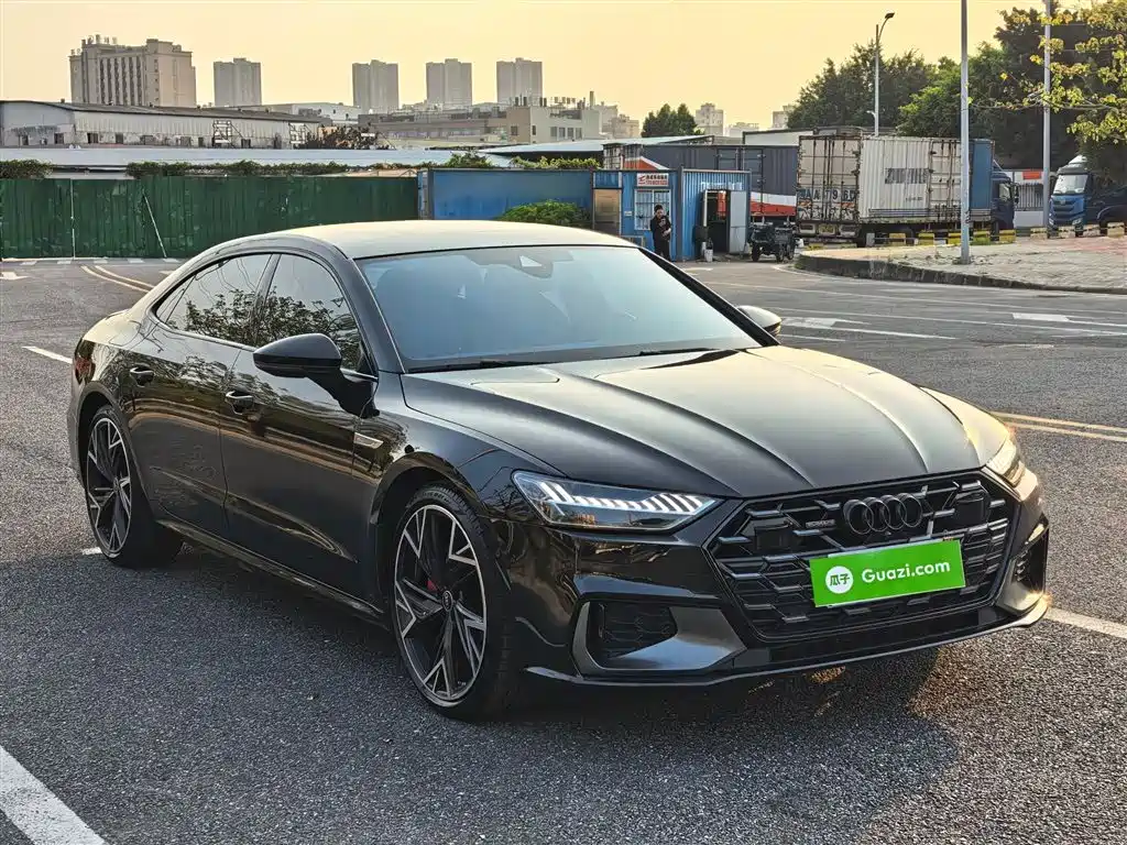 Audi A7L 2024 45 TFSI quattro Black Warrior Edition фото 21