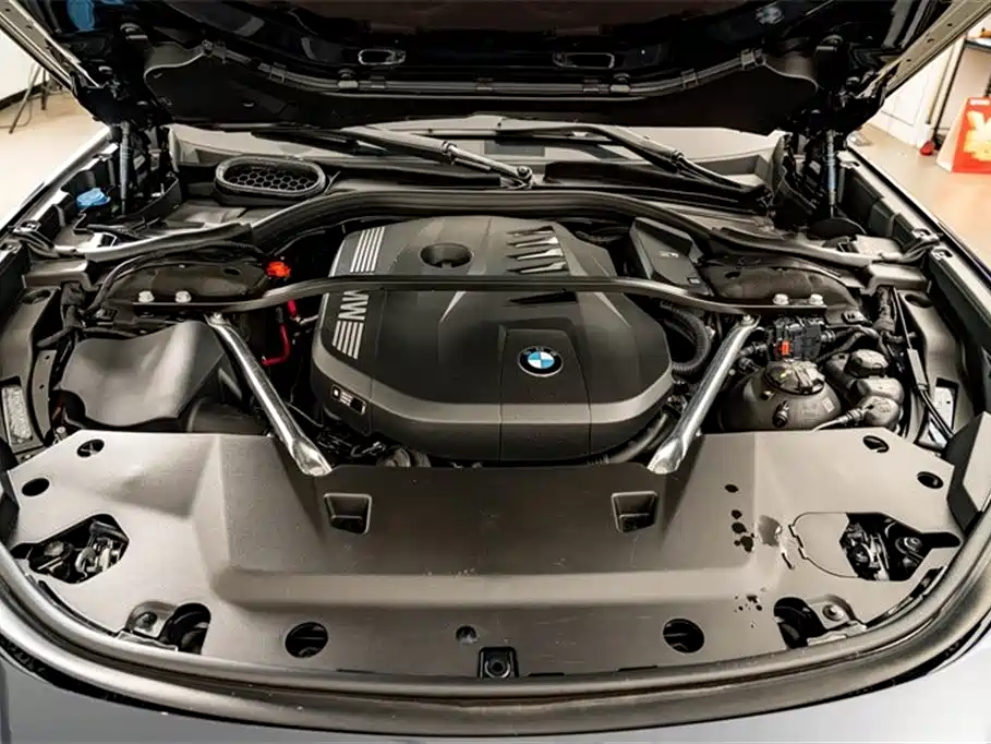 BMW 7 Series 2023 Model 740Li Leading M Sport Package фото 27