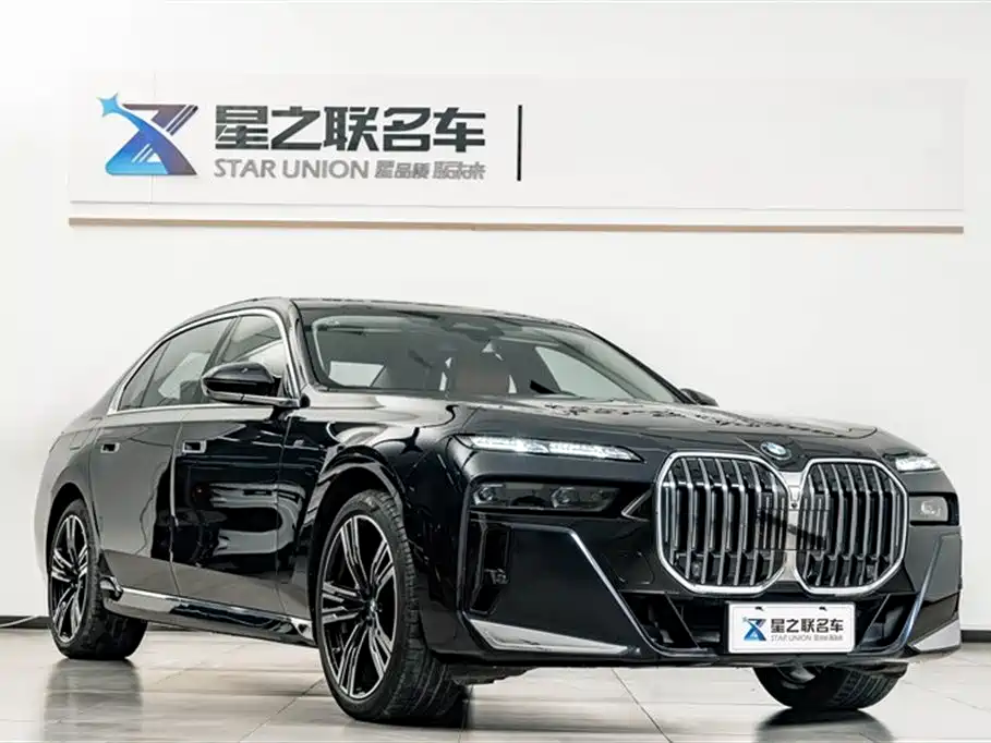 BMW 7 Series 2023 Model 740Li Leading M Sport Package фото 5