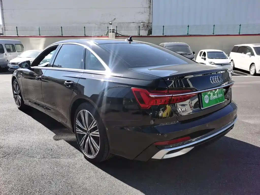 Photo 5 - Audi A6L