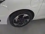 Фото 23 - Geely Emgrand L HiP