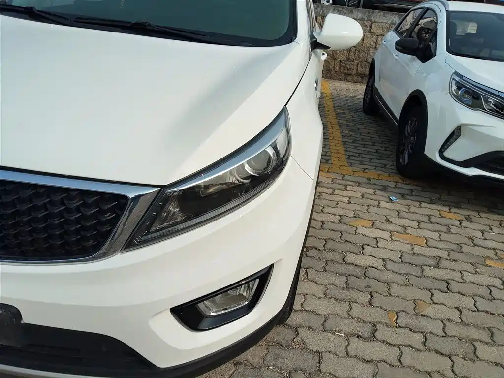 Kia Sportage 2016 2.0L Automatic 2WD GL фото 3