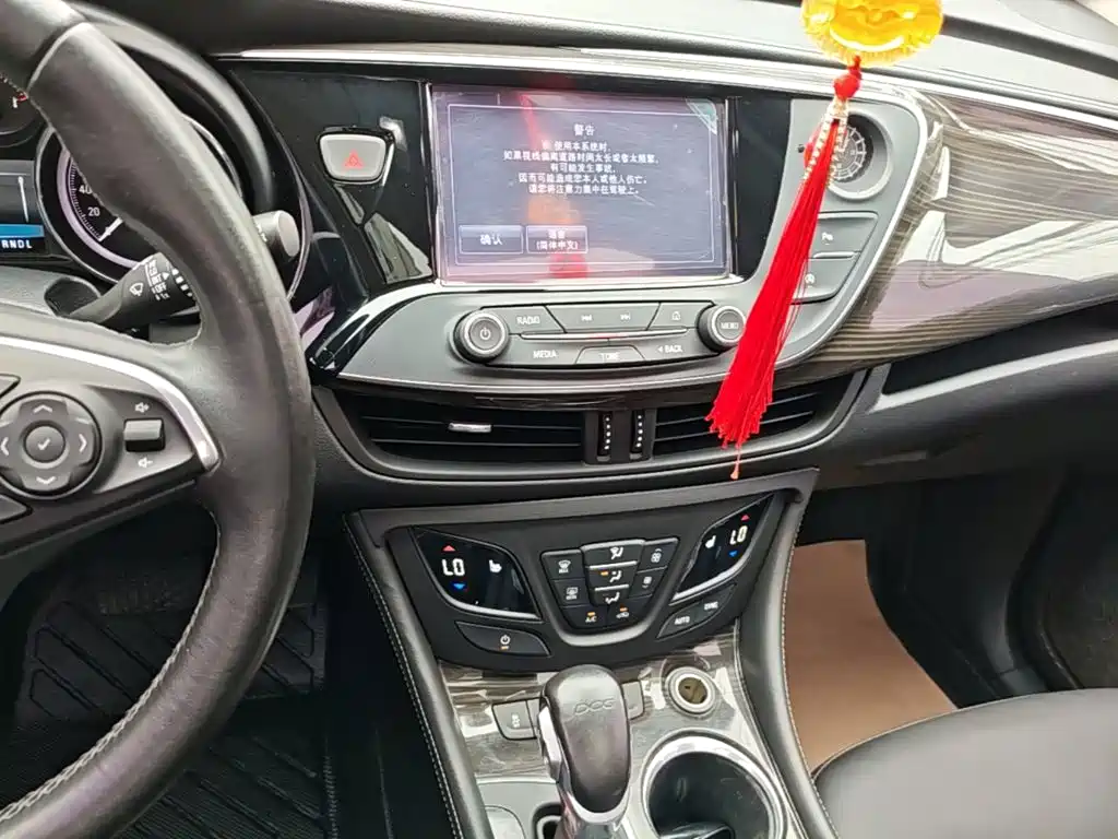 Фото 13 - Buick Envision Plus