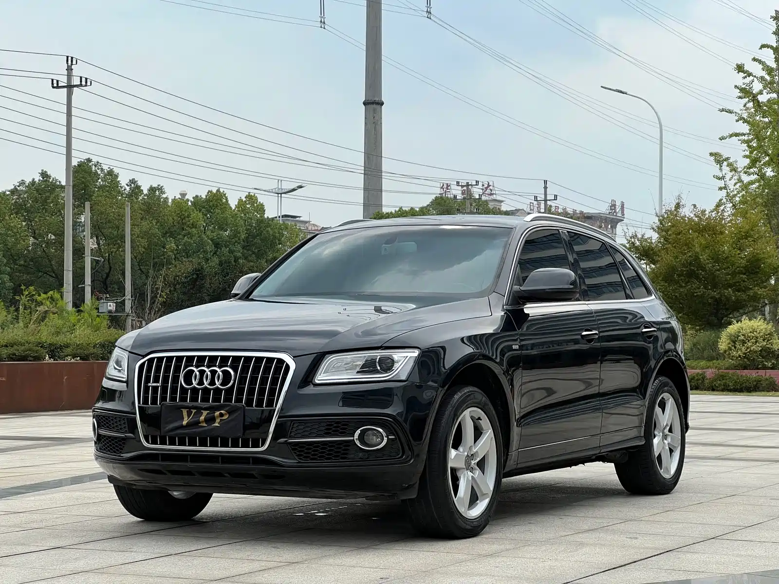 Photo 1 - Audi Q5