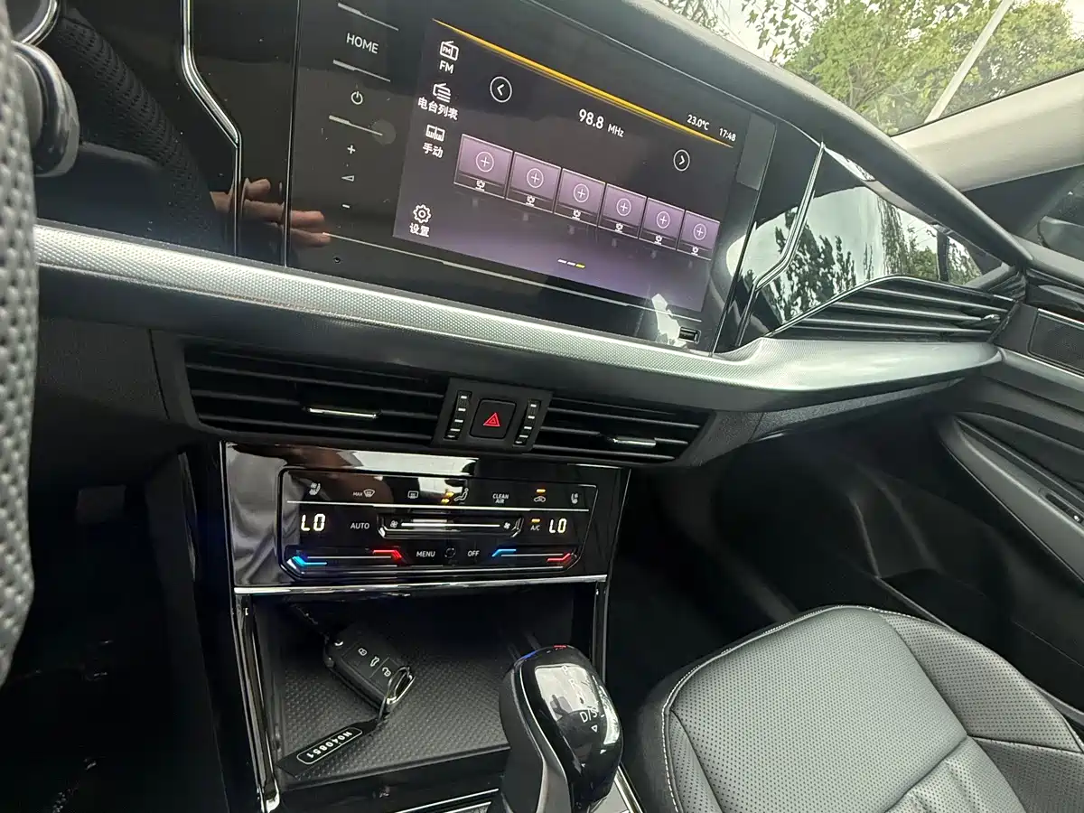 Volkswagen Passat 2026 2025 Outstanding 330TSI Starlight Elite Edition