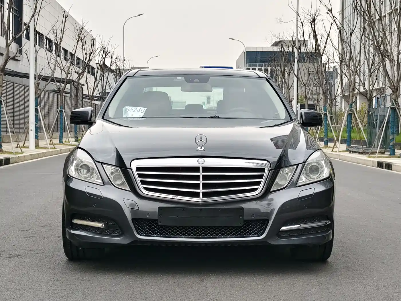 Mercedes-Benz E-Class 2010 E 300 L Fashion фото 2
