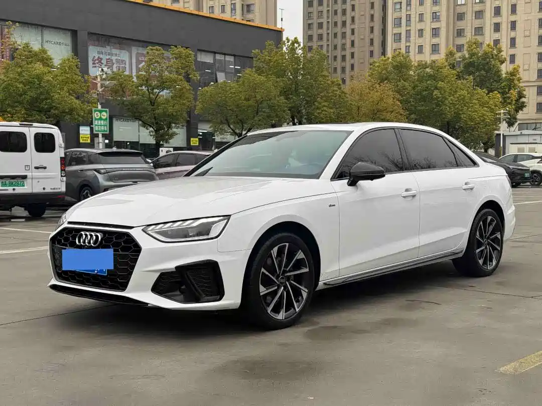 Audi A4L 2024 40 TFSI Luxury Dynamic