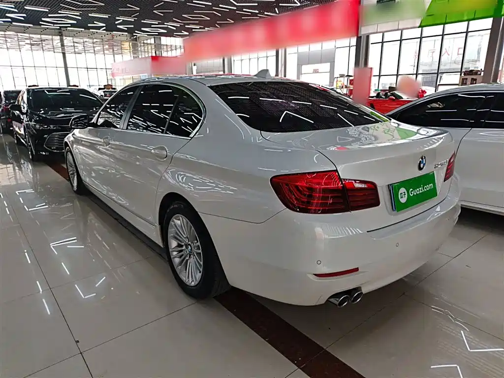 BMW 5 Series 2014 525Li Leading фото 4