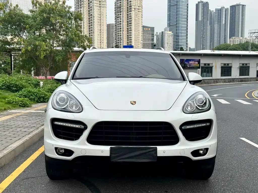 Porsche Cayenne 2011 Cayenne 3.0T фото 2