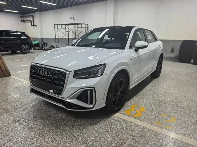 Audi Q2L 35 TFSI, Актив, Спорт