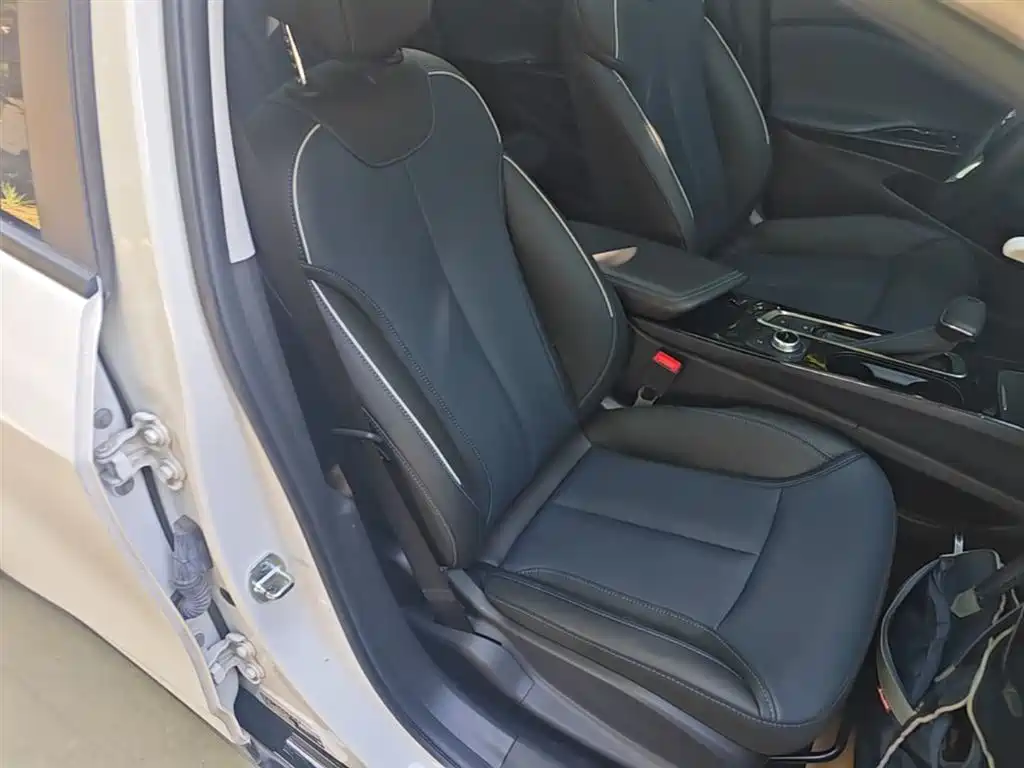 Buick Velite 6 2024 Model 430km Premium Edition фото 25