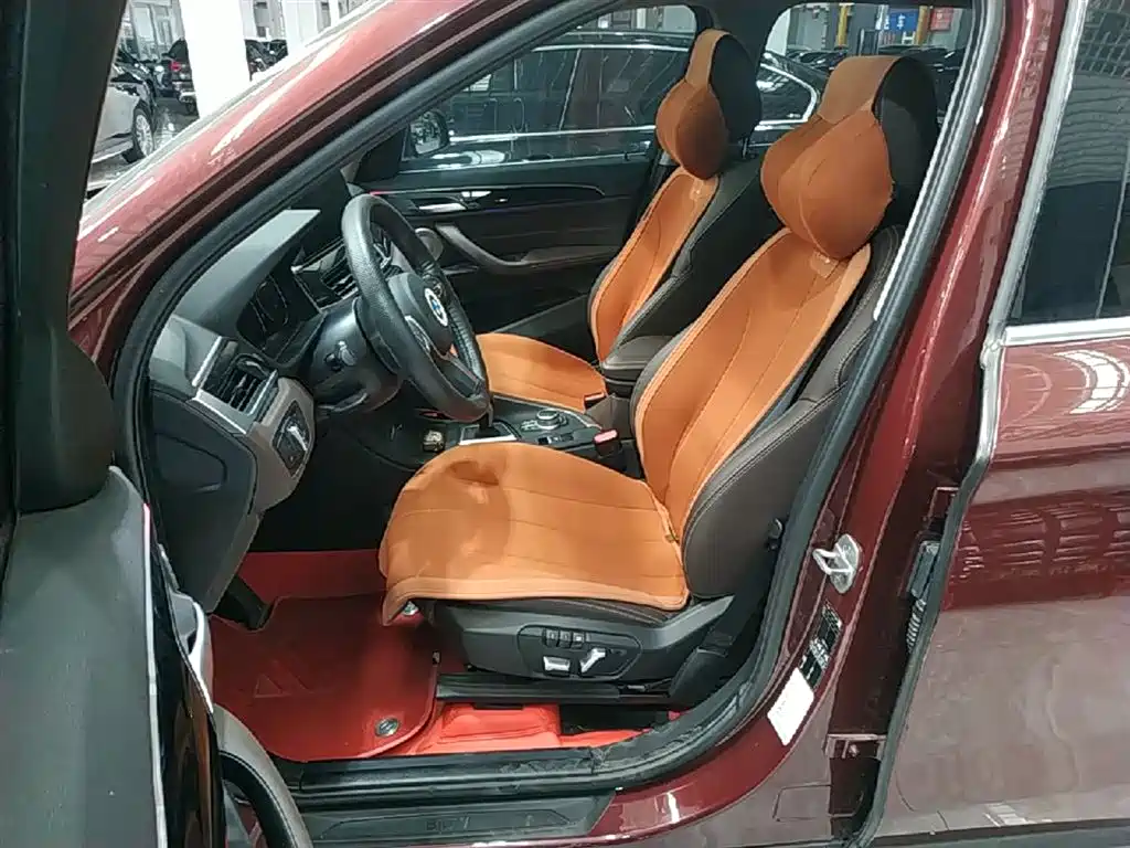 BMW X1 2021 sDrive25Li Leading фото 15