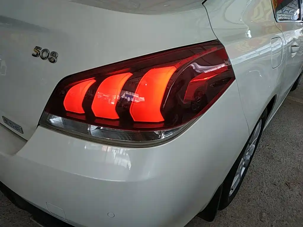 Peugeot 508 2016 2015 1.6THP Auto Excellence Edition