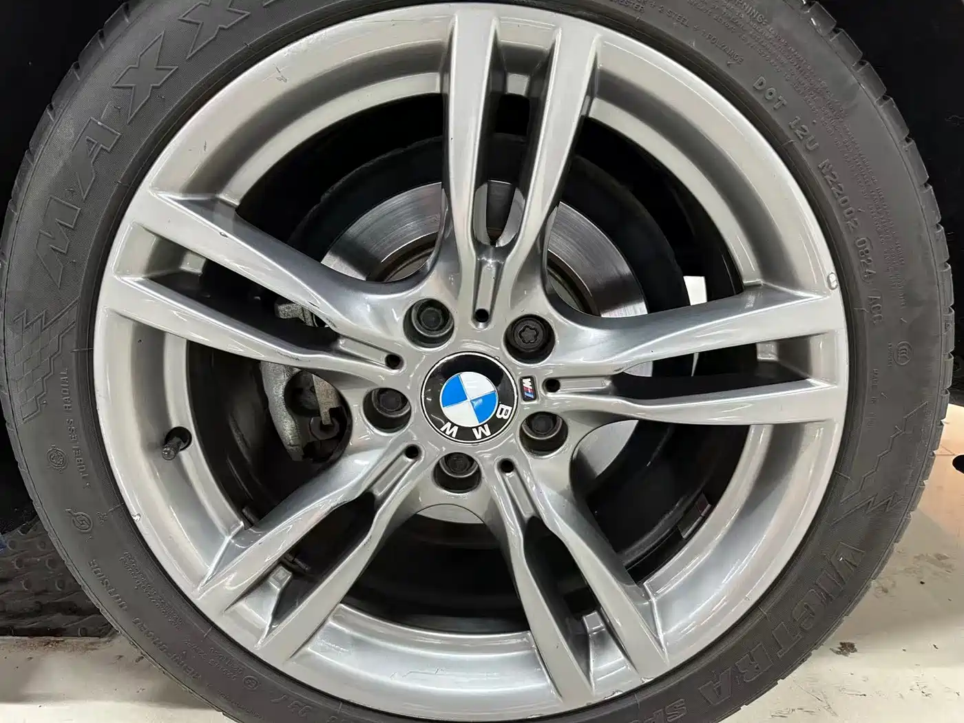BMW 3 Series 2018 320Li M Sport Black Night Edition фото 11