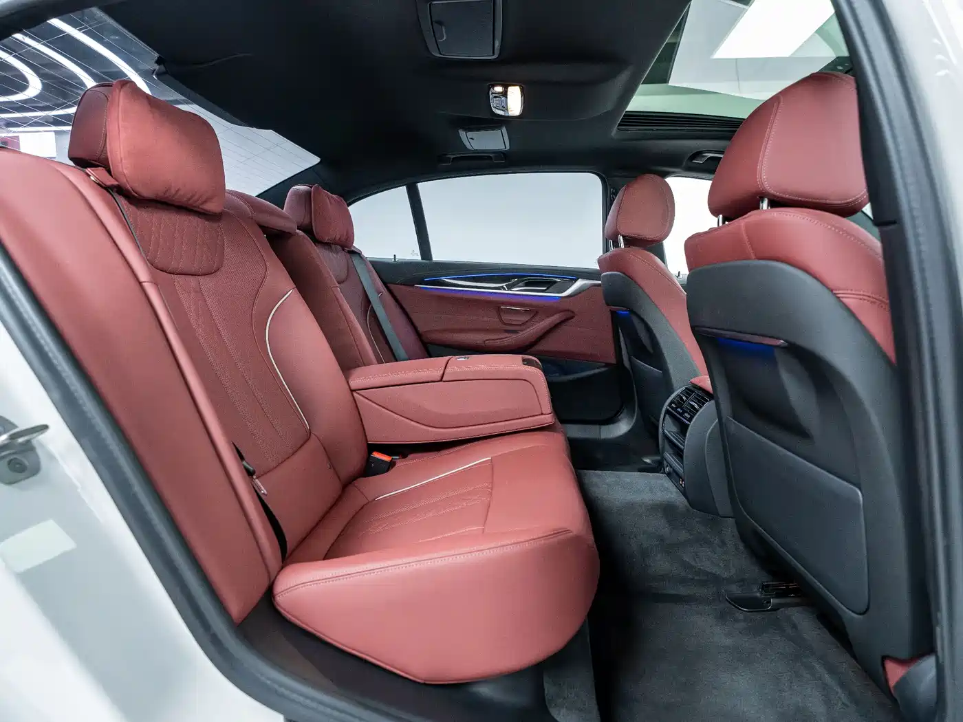 BMW 5 Series 2022 525Li M Sport Package фото 15