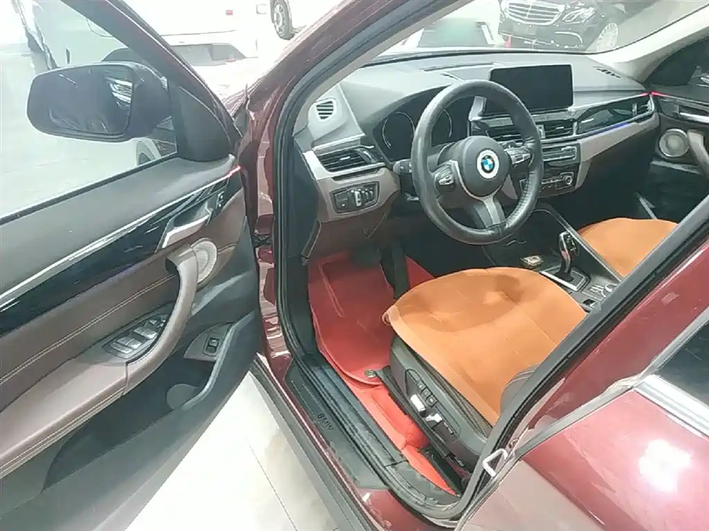BMW X1 2021 sDrive25Li Leading фото 16
