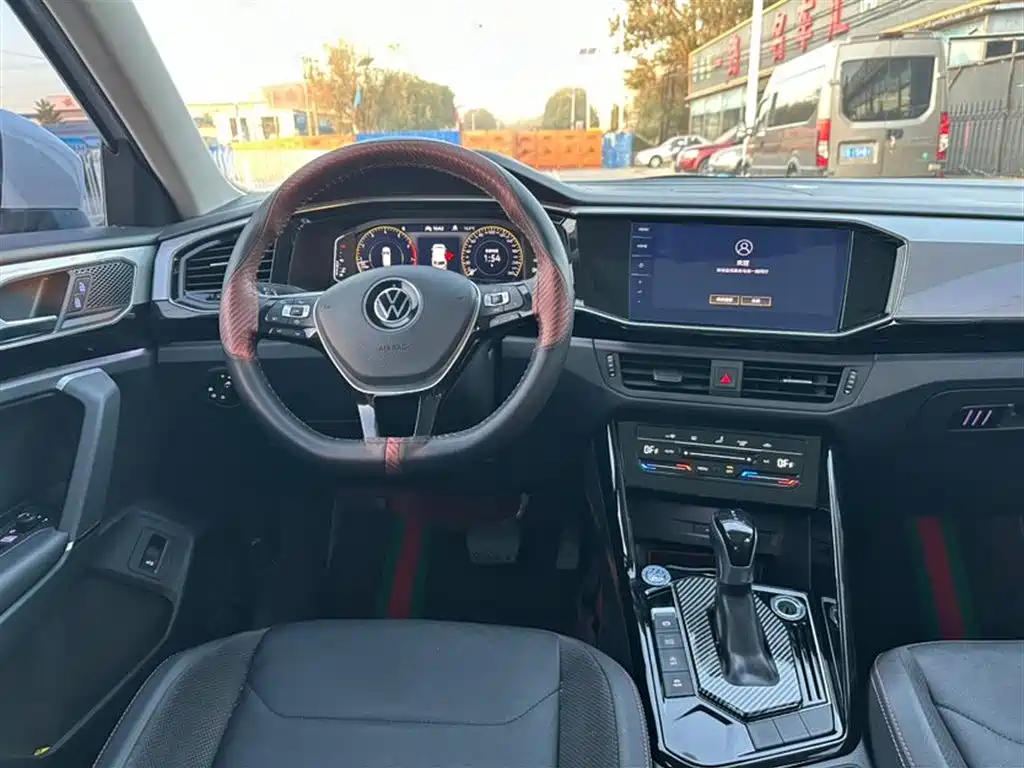 Volkswagen Tayron 2021 330TSI 2WD 3rd Anniversary Limited Edition фото 8