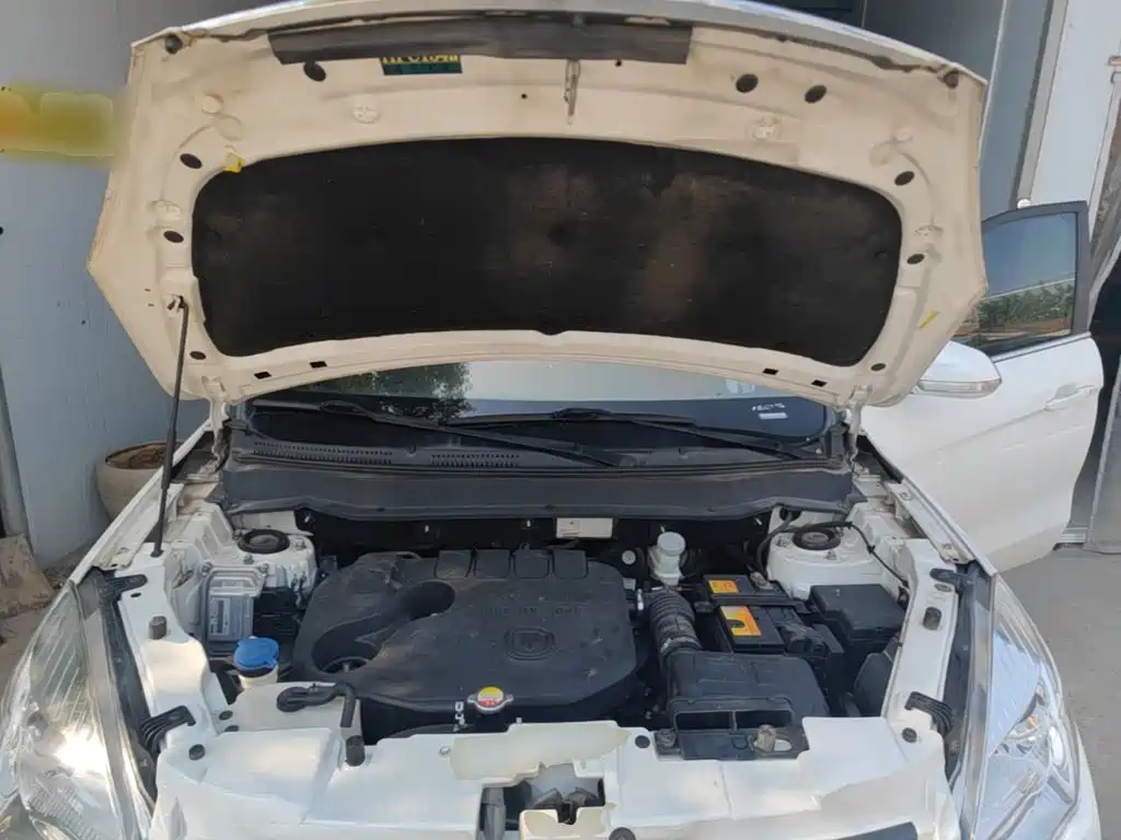 Фото 20 - Changan CS35