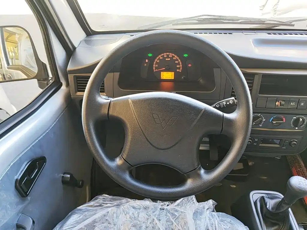Wuling Motors Wuling Zhiguang 2026 2023 1.5L Utility 5/7-seater
