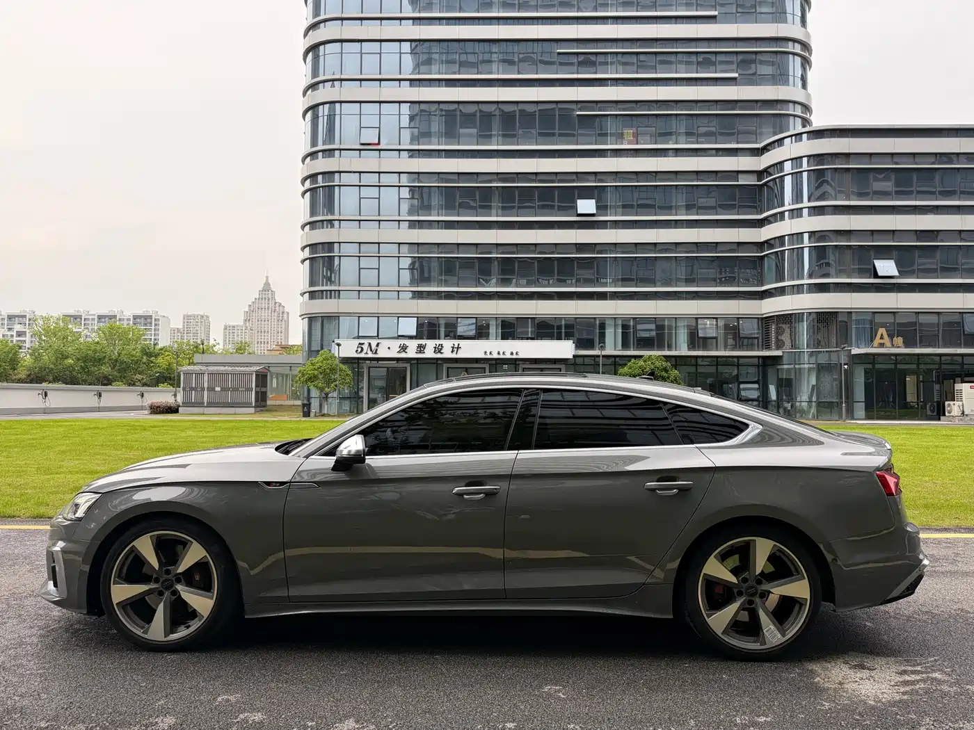 AUDI S5