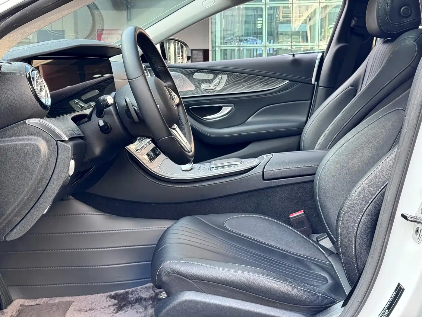 MERCEDES-BENZ CLS