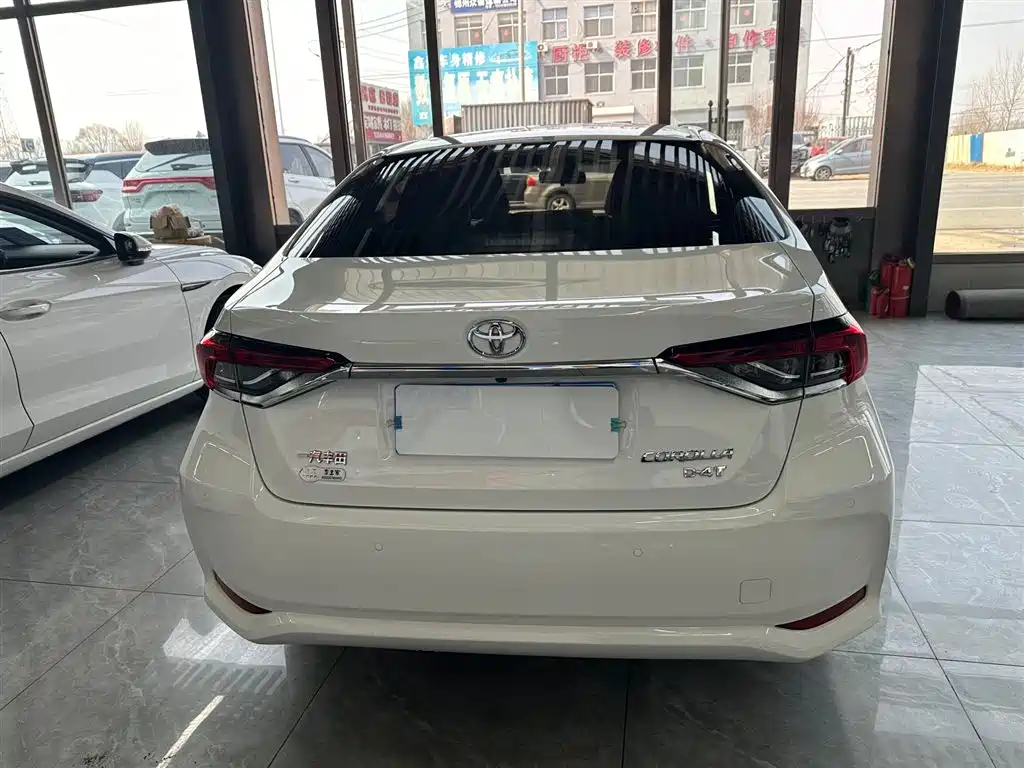 Toyota Corolla 2021 1.2T S-CVT Elite PLUS Edition фото 5