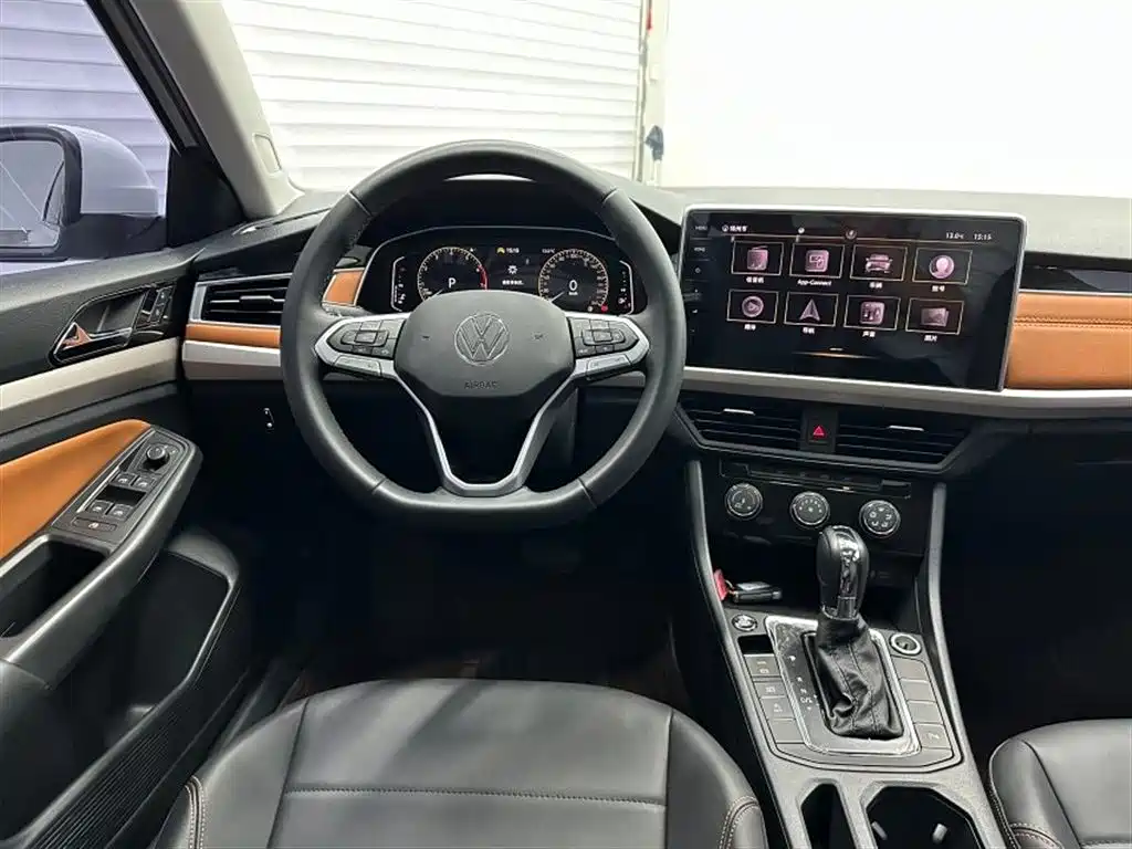 Volkswagen Bora 2023 200TSI DSG Smart PRO Edition фото 11
