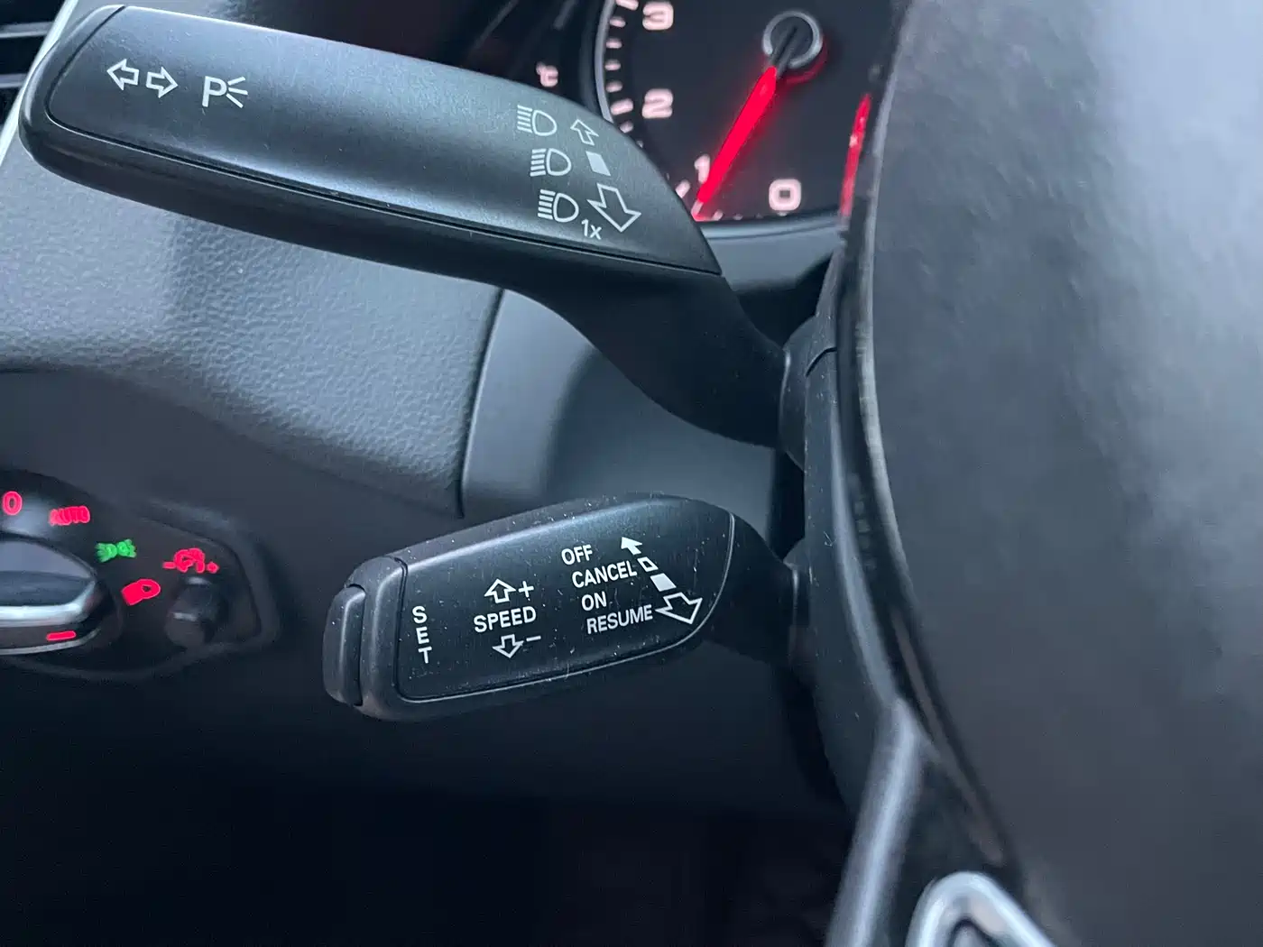 Audi Q5 2017 40 TFSI Technology фото 13