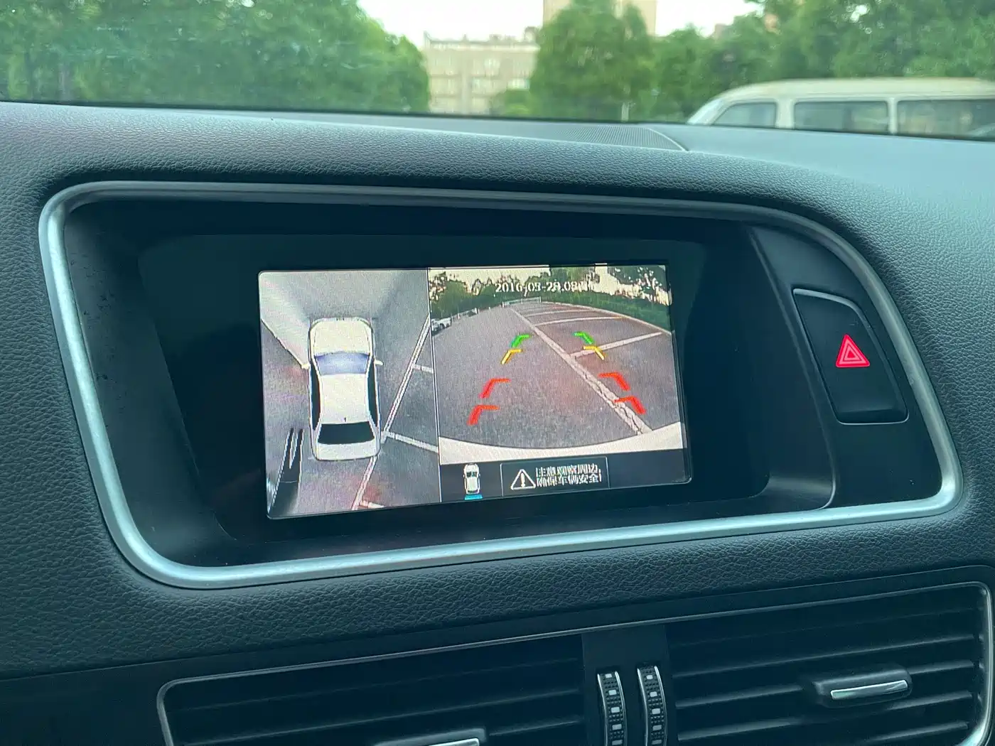Audi Q5 2017 40 TFSI Technology фото 10
