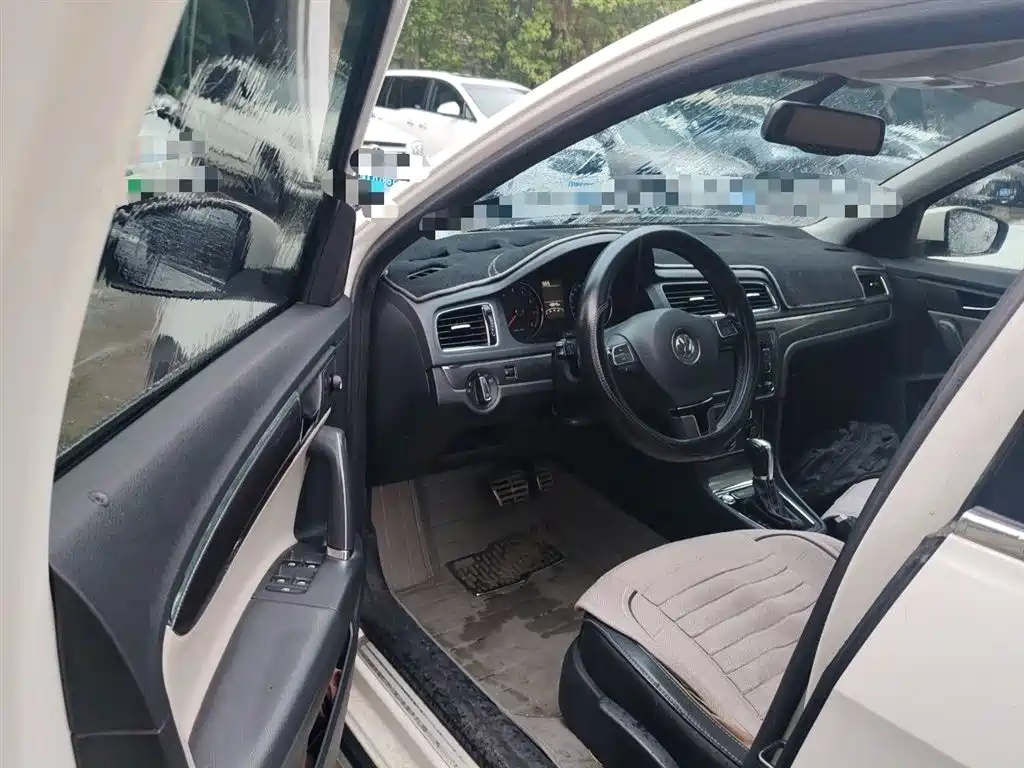 Volkswagen Gran Lavida 2014 1.6L Auto фото 14