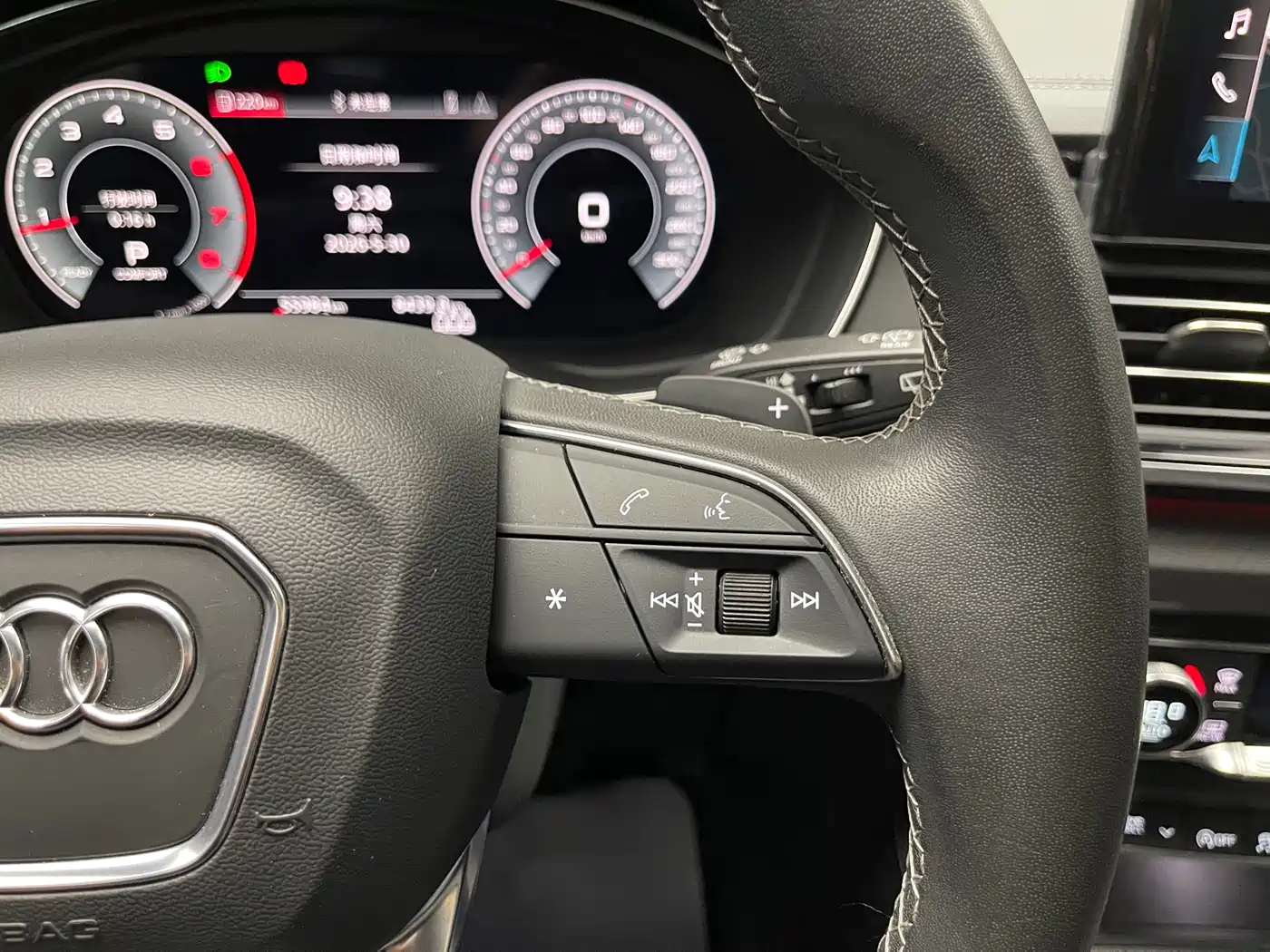 Audi Q5L 2024 Model 40 TFSI Luxury Dynamic фото 16