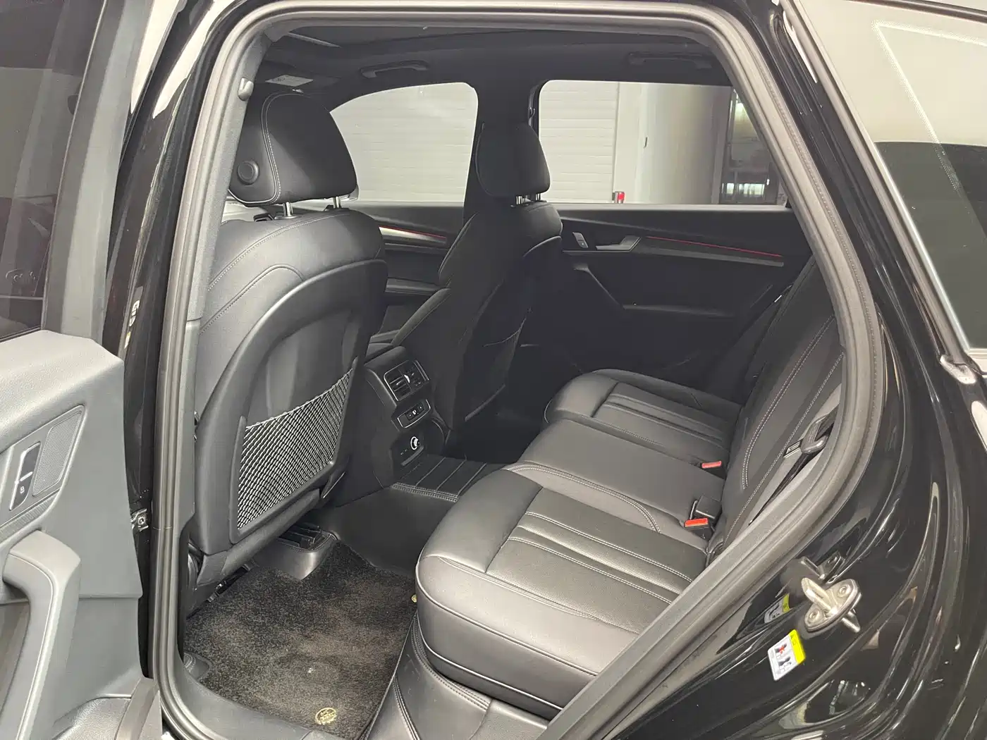 Audi Q5L 2024 Model 40 TFSI Luxury Dynamic фото 11