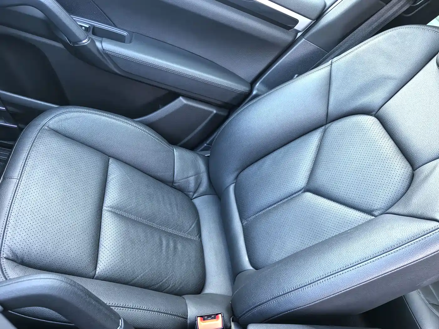 Porsche Cayenne 2014 Cayenne Platinum Edition 3.0T фото 12