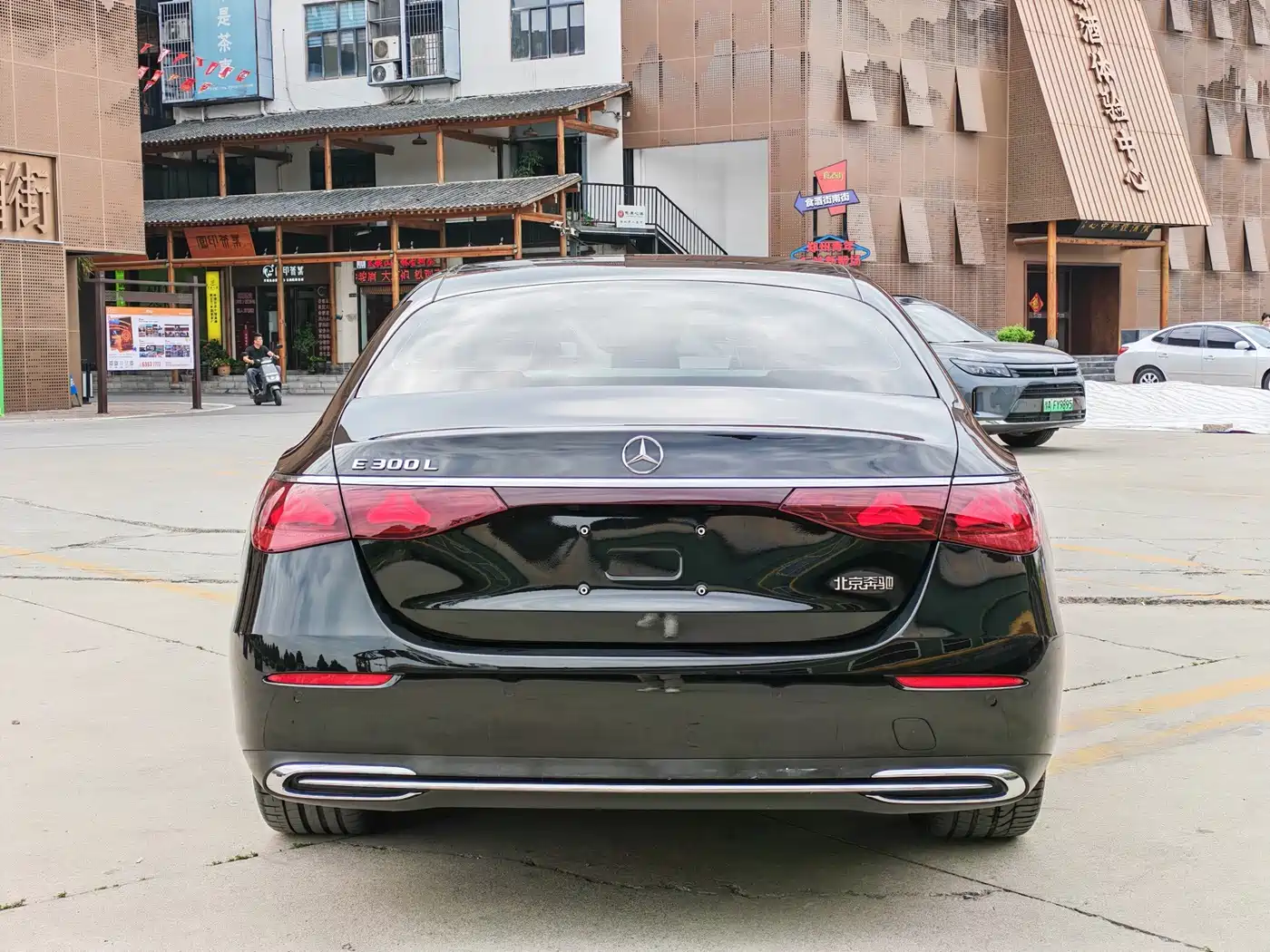 Mercedes-Benz E-Class 2024 E 300 L Fashion фото 5