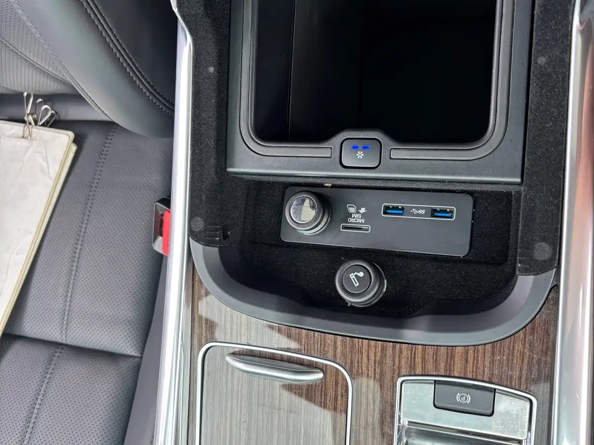 Land Rover Range Rover Sport PHEV 2019 P400e HSE фото 20