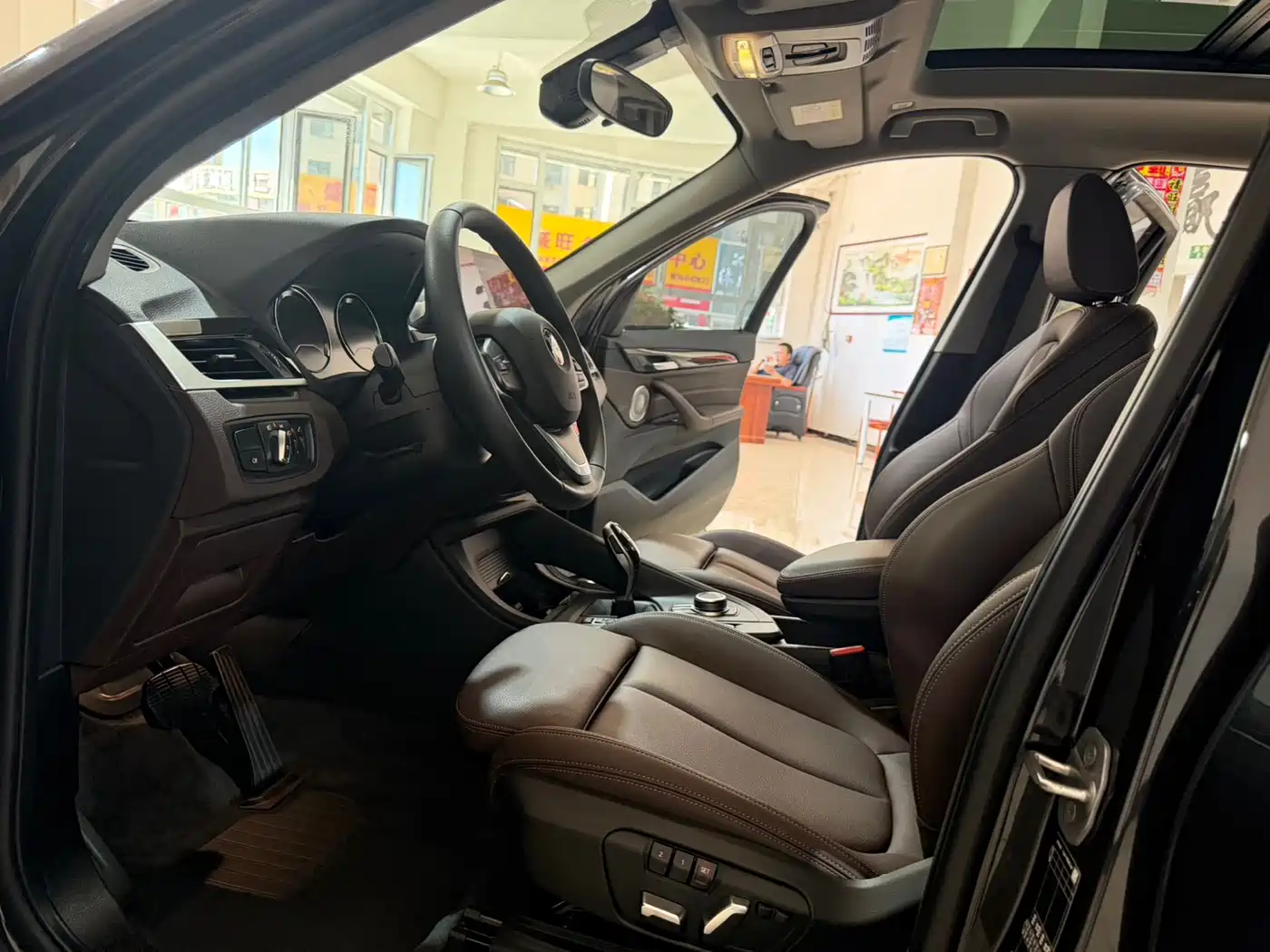 BMW X1 2022 sDrive20Li Fashion фото 8