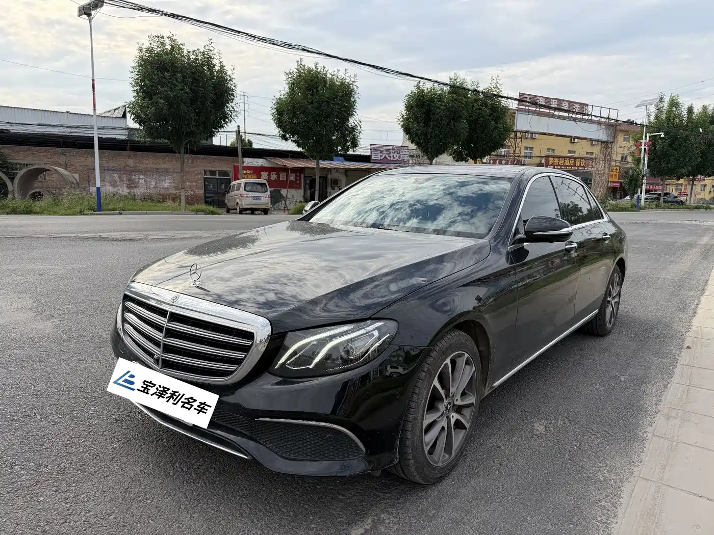 Mercedes-Benz E-Class 2019 E 300 L Luxury