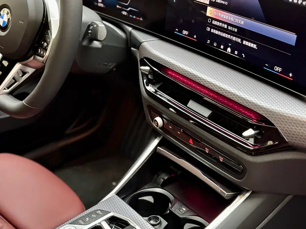 BMW 3 Series 2025 330Li Premium M Sport Night Edition фото 6