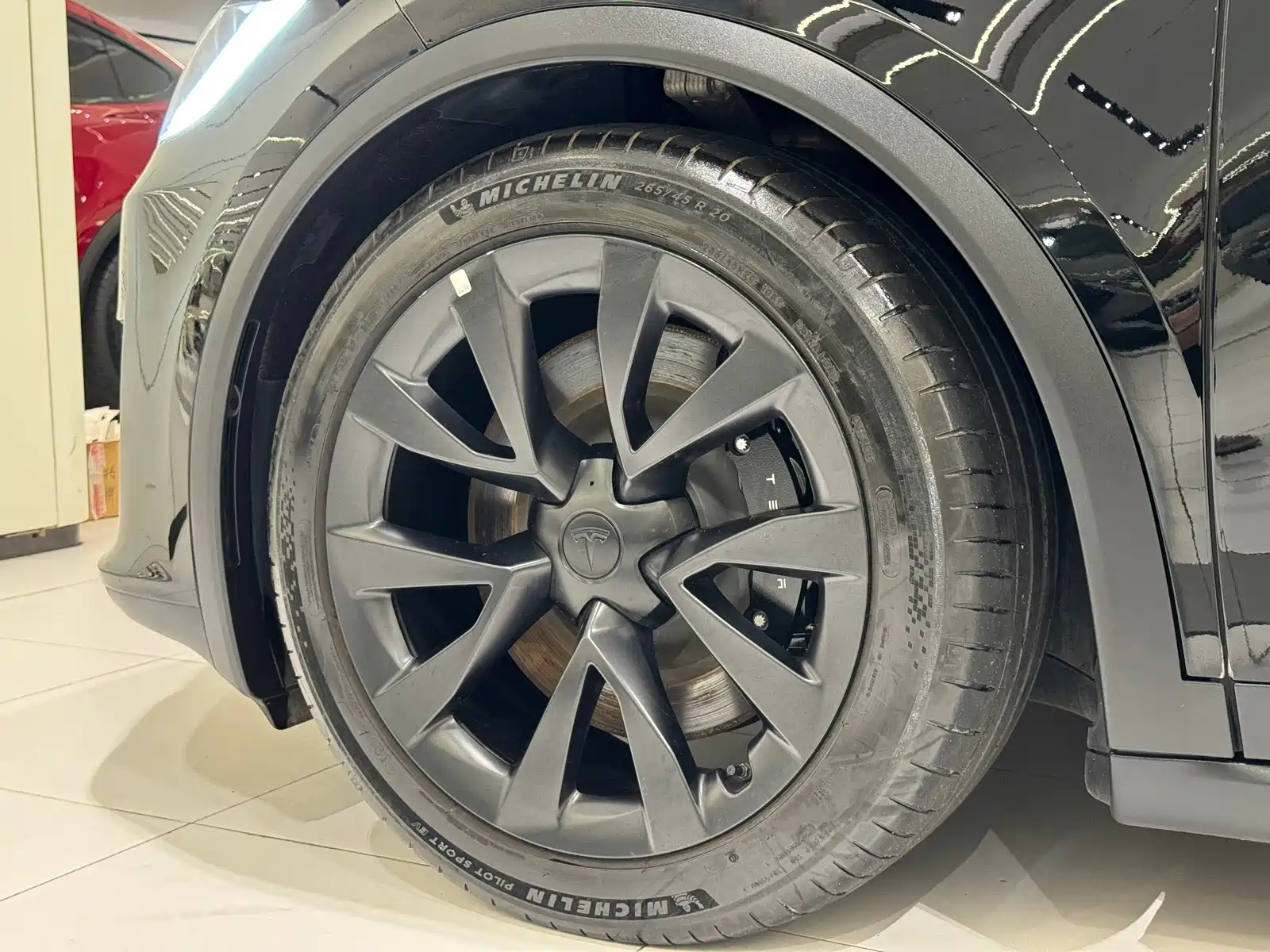 Фото 13 - Tesla Model X