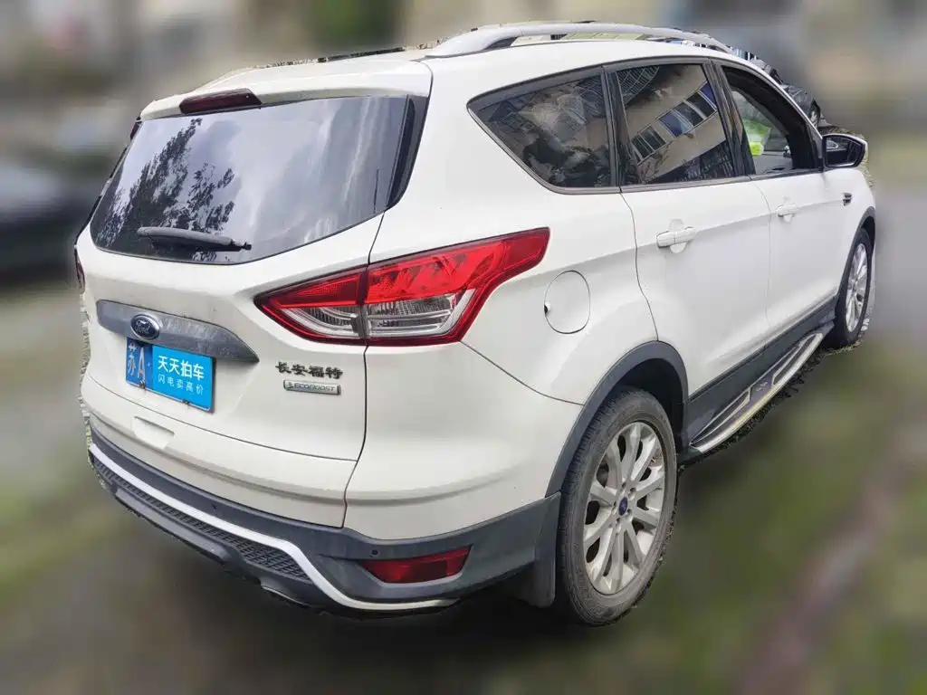 Фото 2 - Ford Kuga