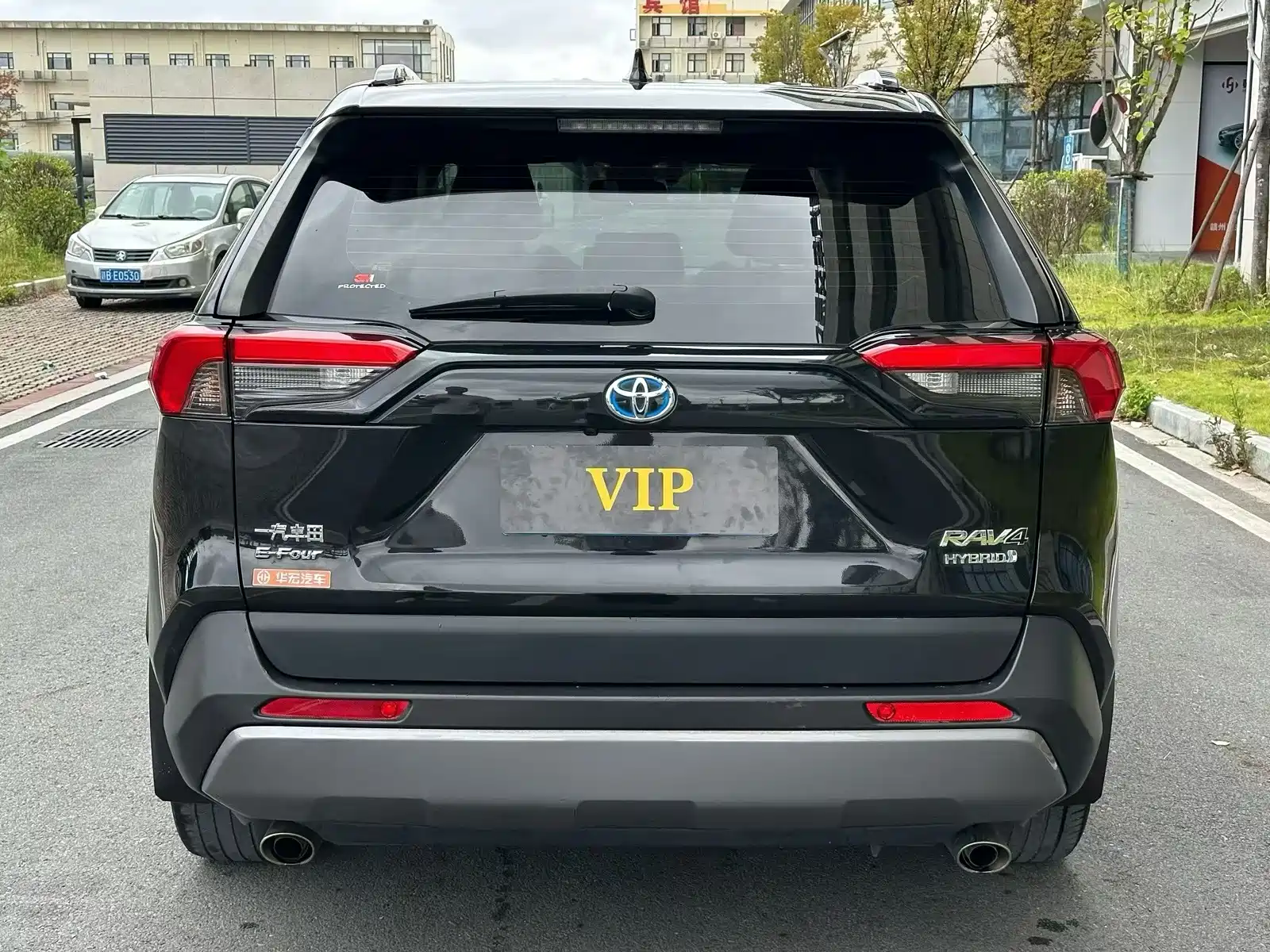 صورة 5 - Toyota RAV4