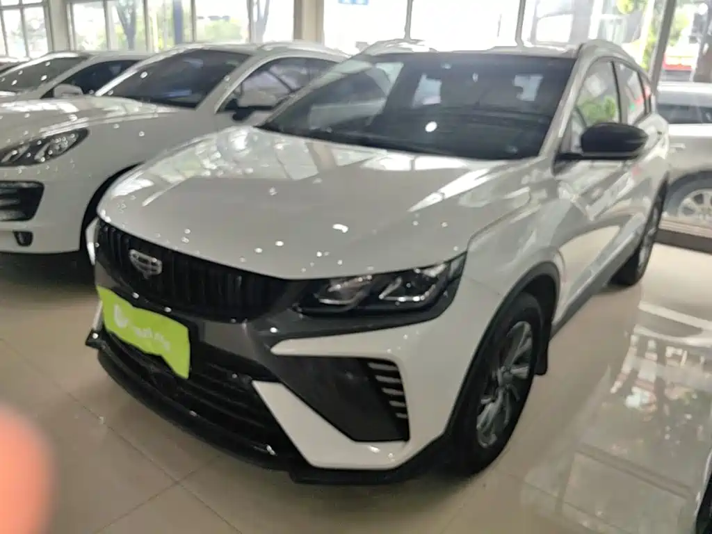 Фото 2 - Geely Coolray