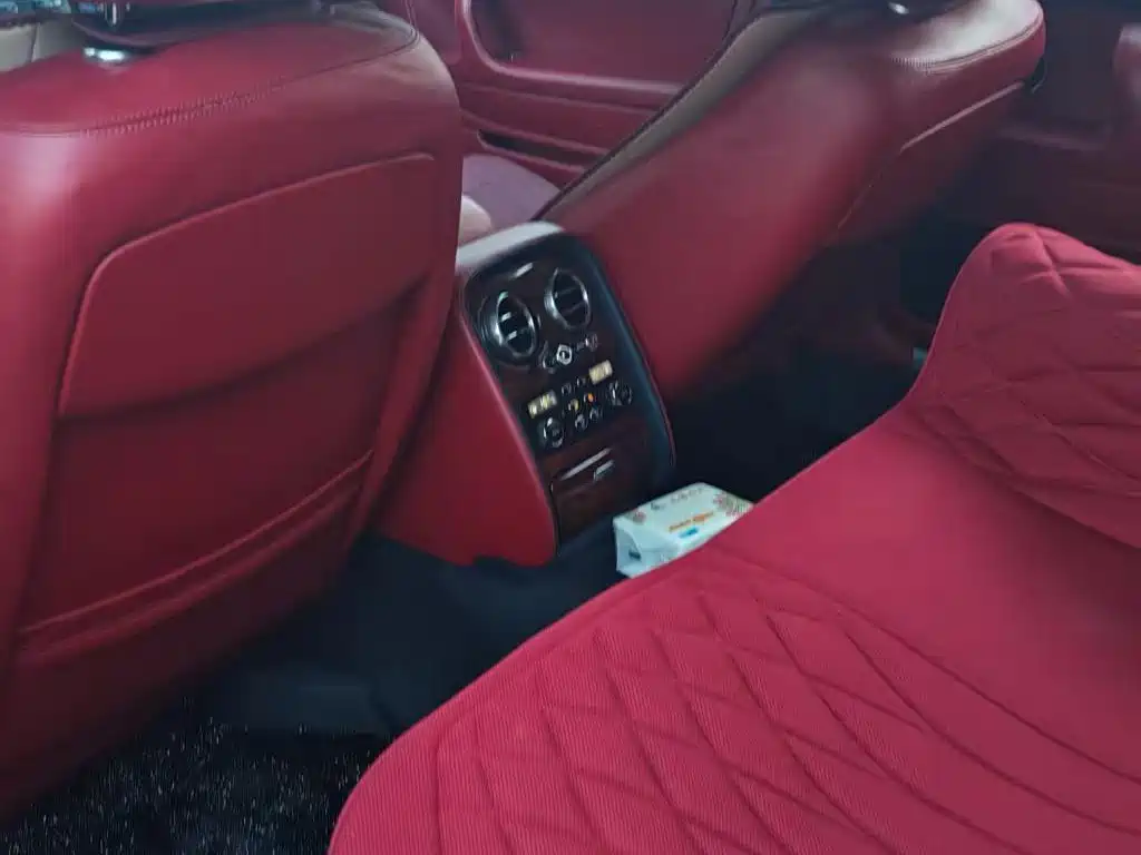 Bentley Flying Spur 2011 2010 6.0T 5-seater Version